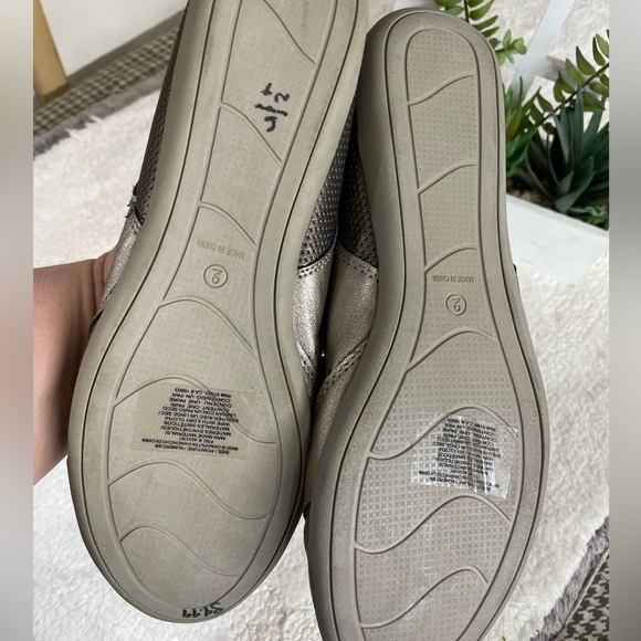 Cushion walk shoes size 9 - Picture 3 of 5